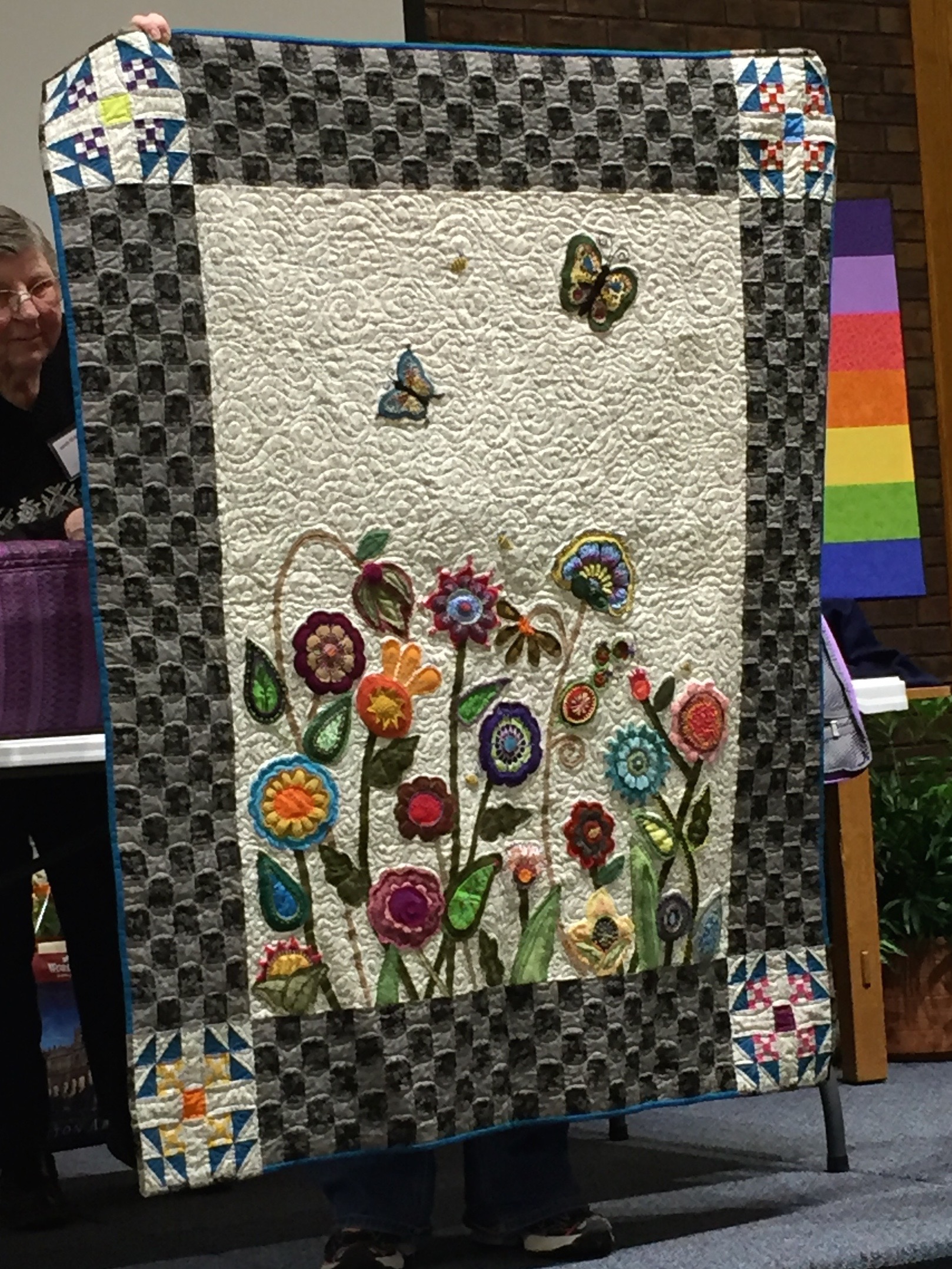 hands-all-around-quilt-guild-bloomington-normal-il-catherine-redford